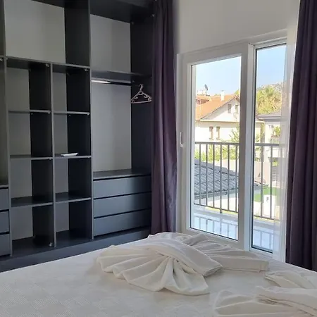 White Cloud داليان