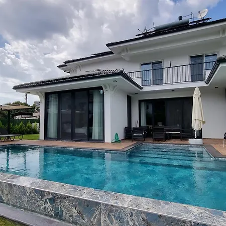 White Cloud Villa *