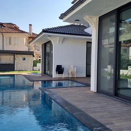 White Cloud Villa